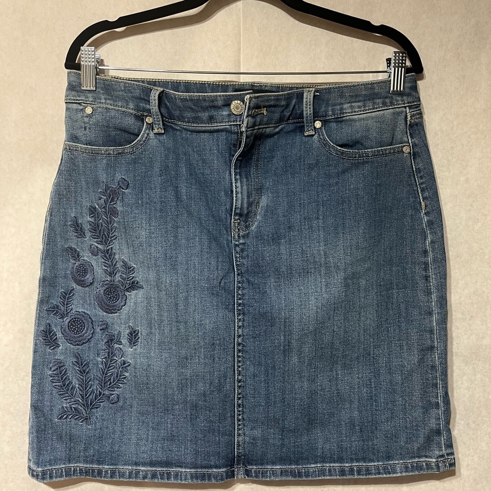 Talbots Blue Denim Mini Skirt with Embroidered Floral Design
